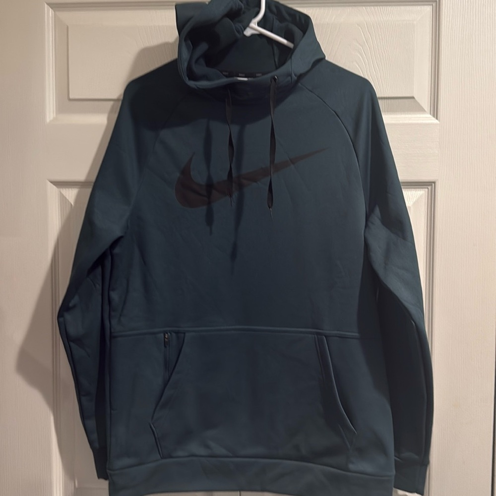 Men’s Nike Sweatshirt, M, like new.